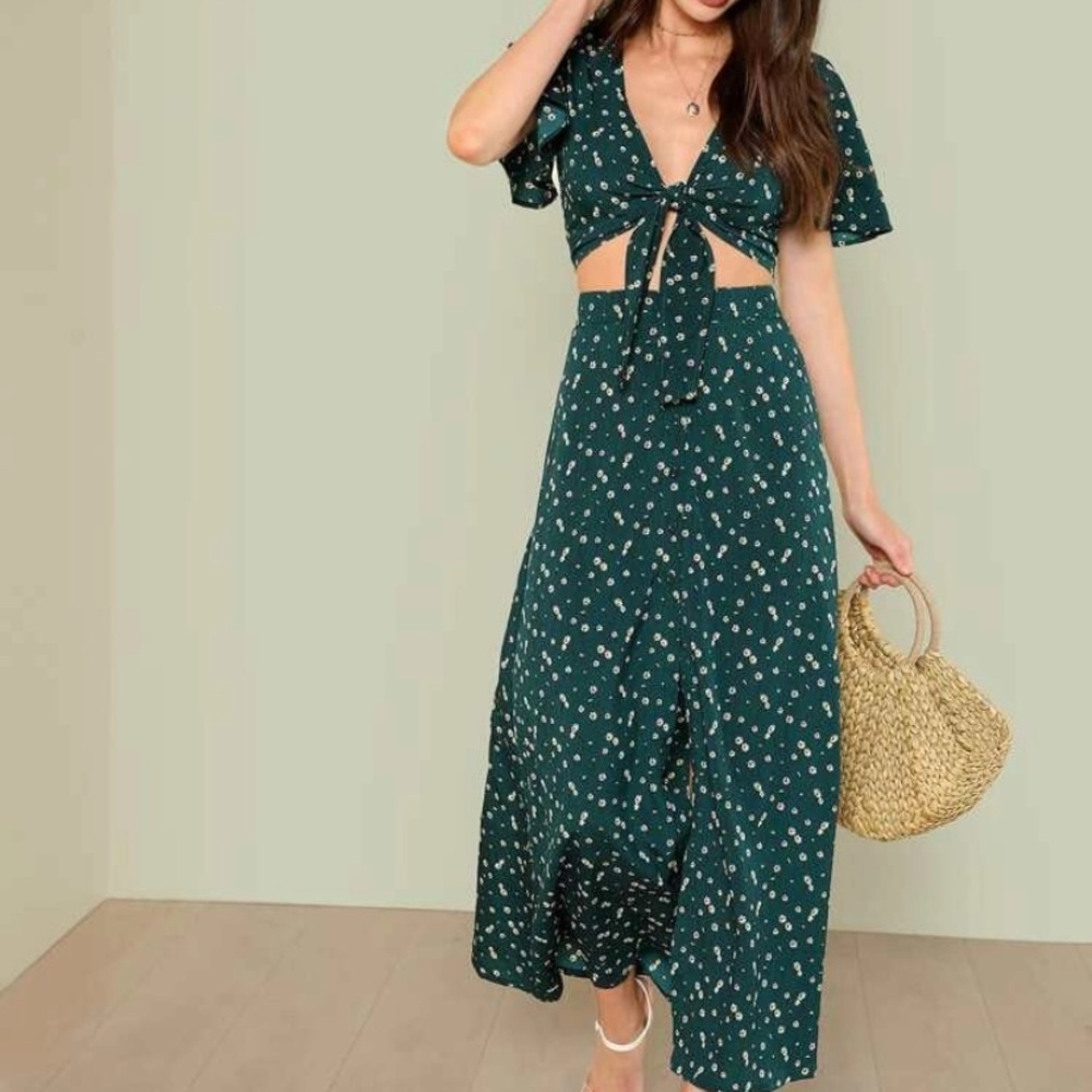 Floral Top and Skirt Set - Picture 5 of 6